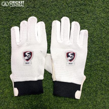White Wicket keeping gloves gloves from SG