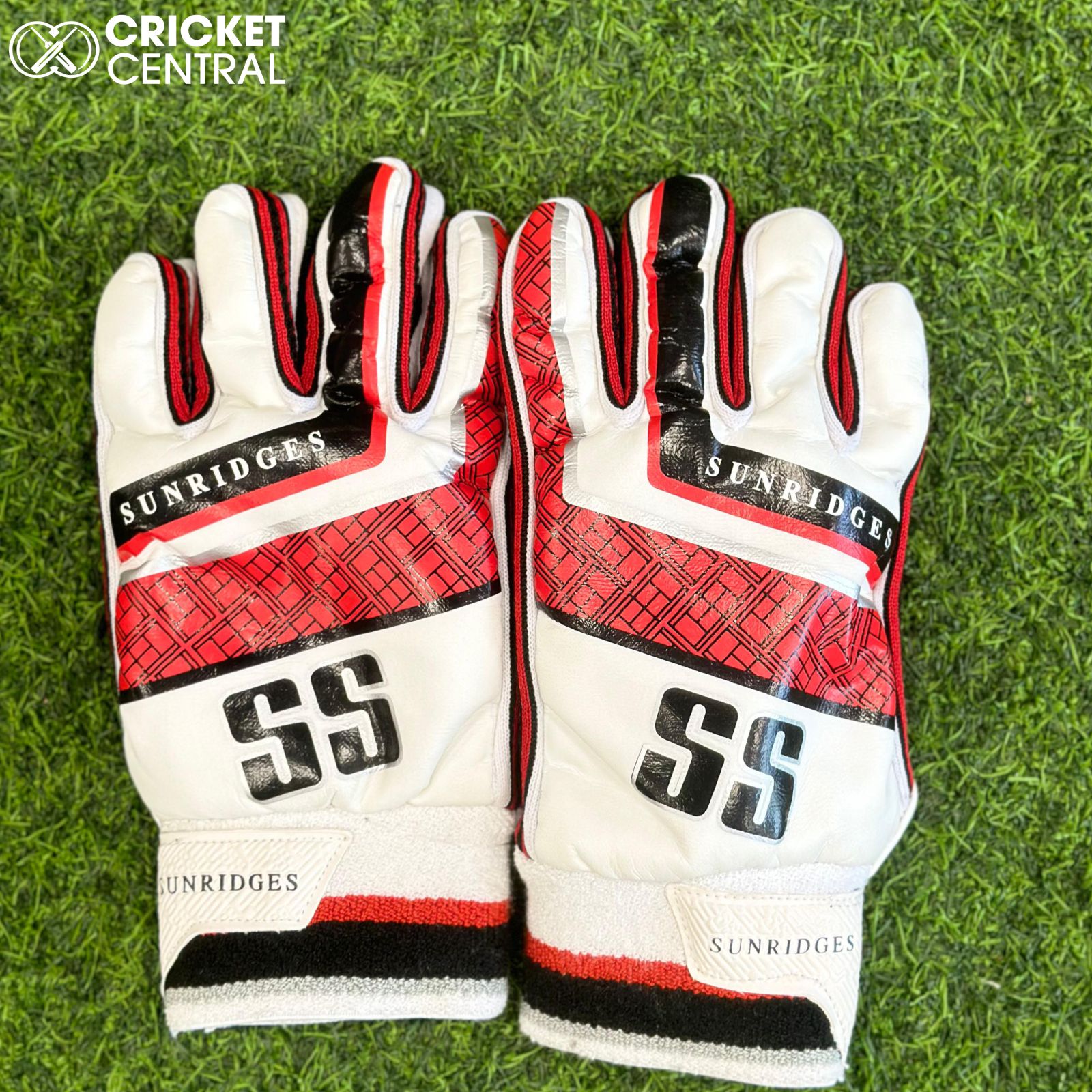 Indoor batting gloves deals